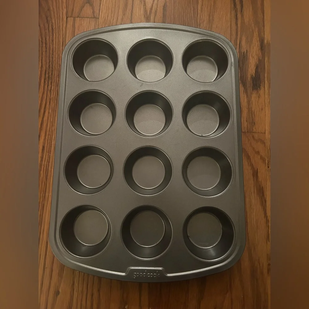 Good Cook Grey Muffin Cupcake Tin - Perfect for Holiday Baking
